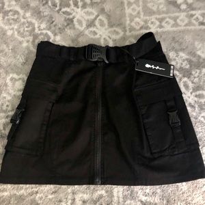 Poster Girl - MISS BEHAVING CARGO SKIRT